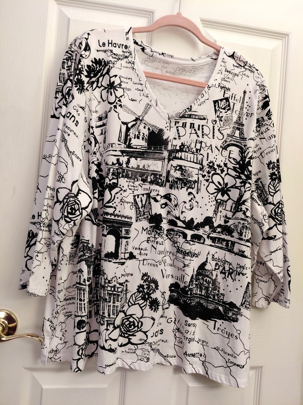 Alia Black and White Paris Print V-Neck Long Sleeve Tee